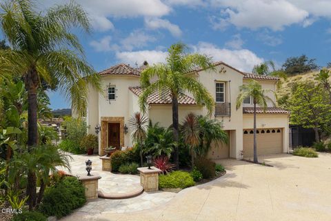 Photo of 2741 Sleepy Hollow Place, Glendale, CA 91206 (MLS # P1-27330)
