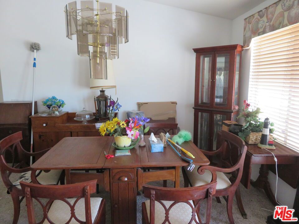 65849 Avenida Barona