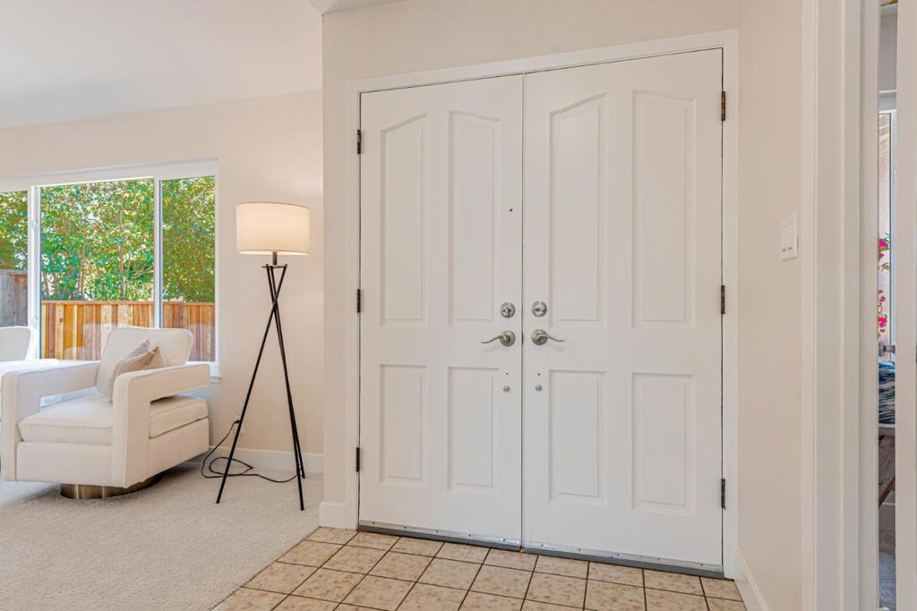 576 Albion Drive