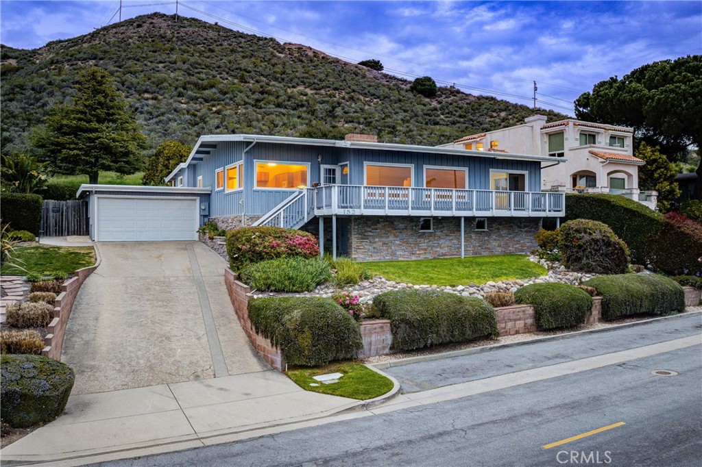 152 El Portal Drive