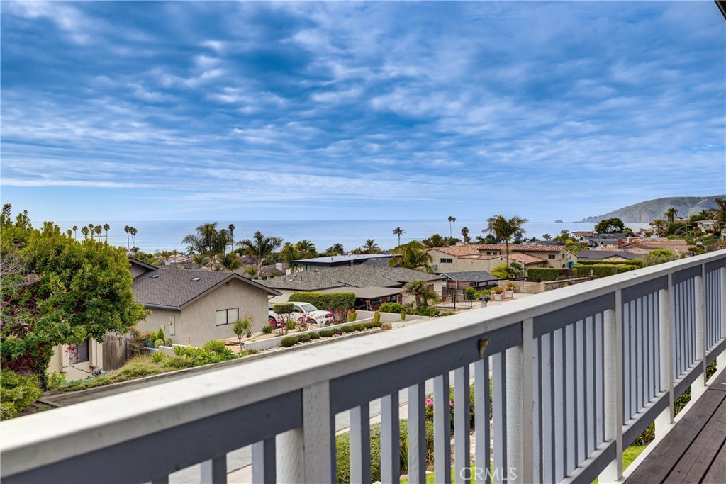 152 El Portal Drive