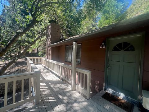 Photo of 2236 Spring Oak Drive, Running Springs, CA 92382 (MLS # IG25215201) Photo of 2236 Spring Oak Drive, Running Springs, CA 92382 (MLS # IG25215201)