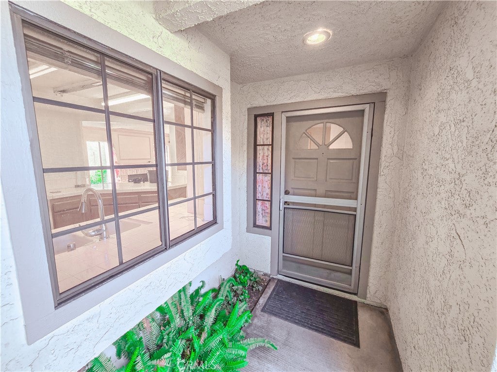 1992 E Cienega Avenue D