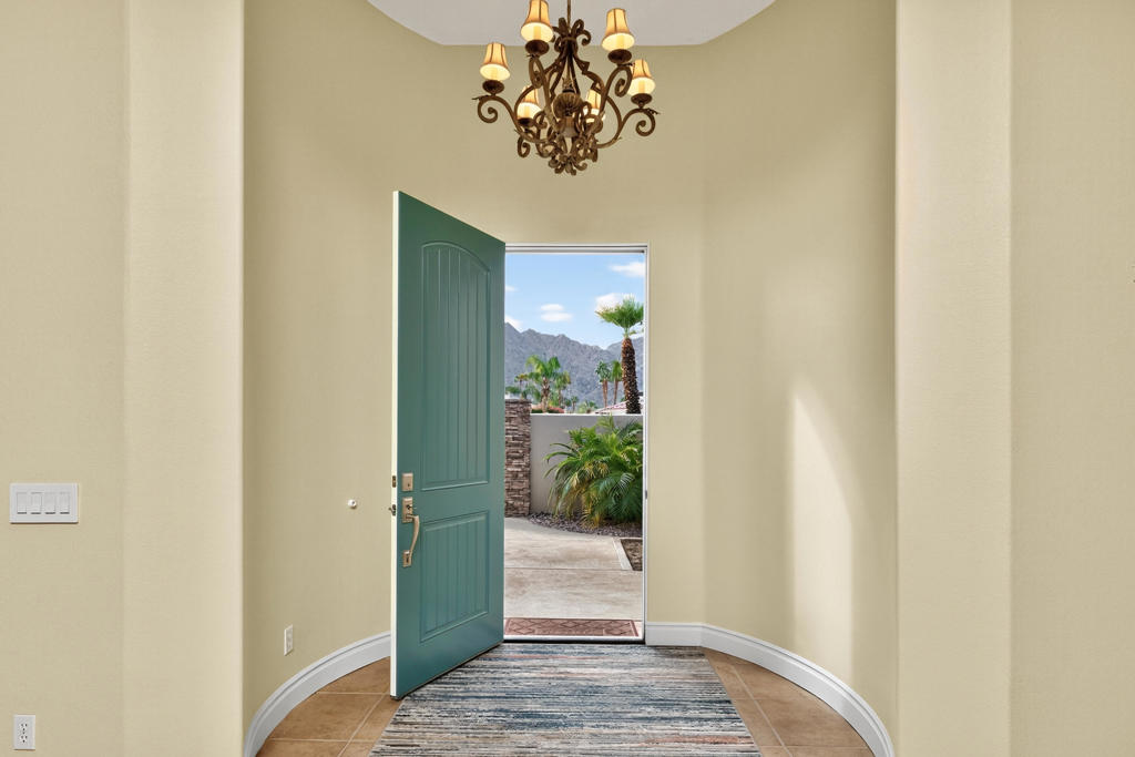 Indian Wells C.C. - Residential
