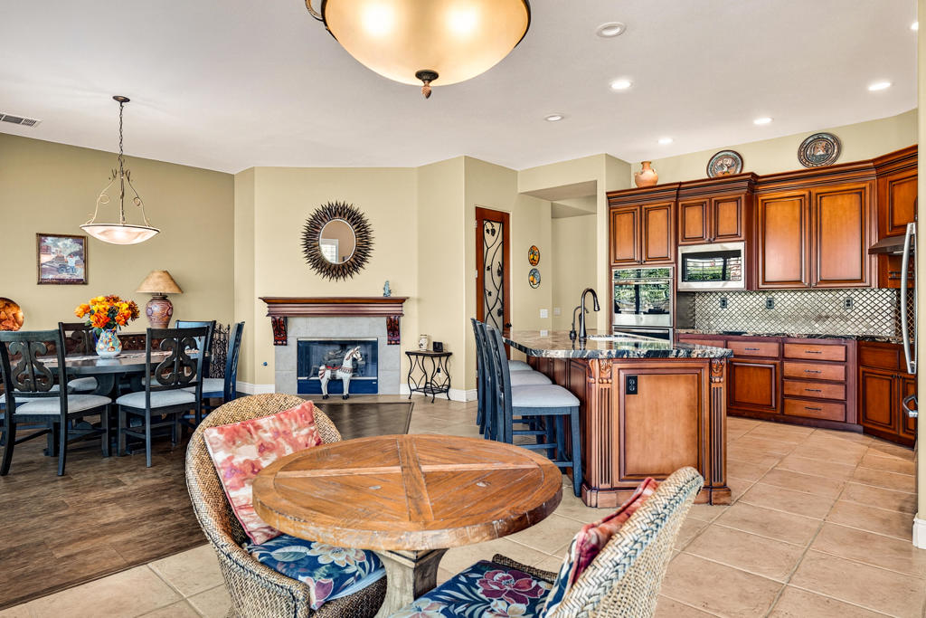 Indian Wells C.C. - Residential