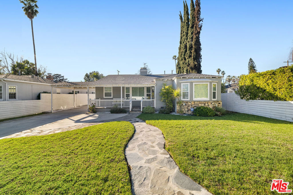 5439 Carpenter Avenue