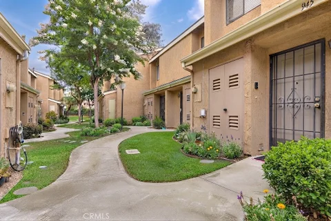 941 S Mountain Ave, Ontario, CA 91762 - MLS#: OC26190958