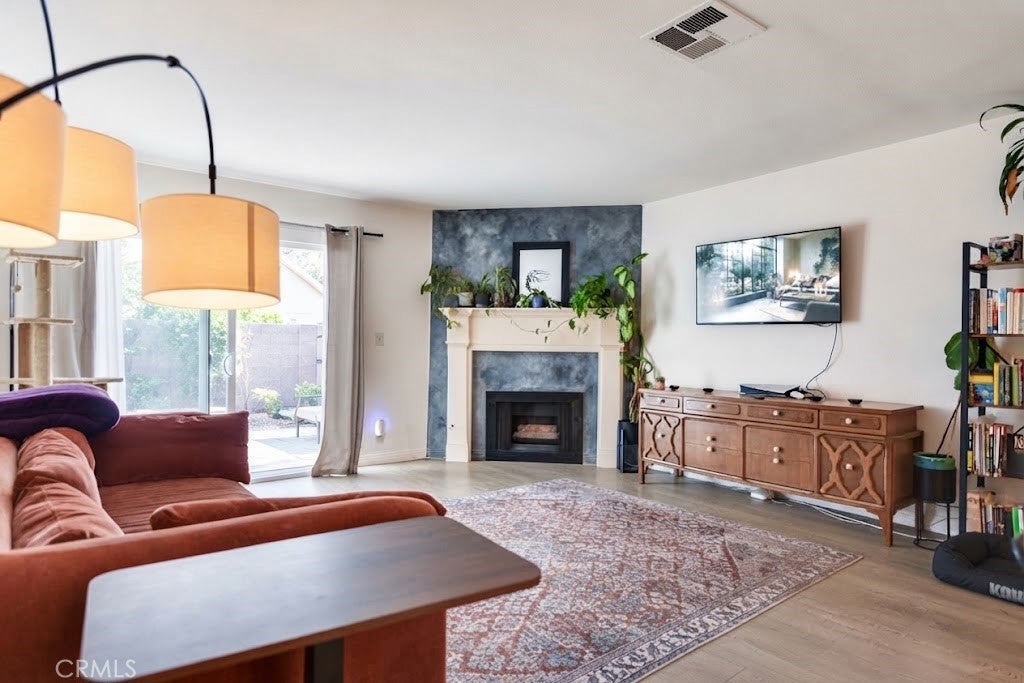 941 S Mountain
