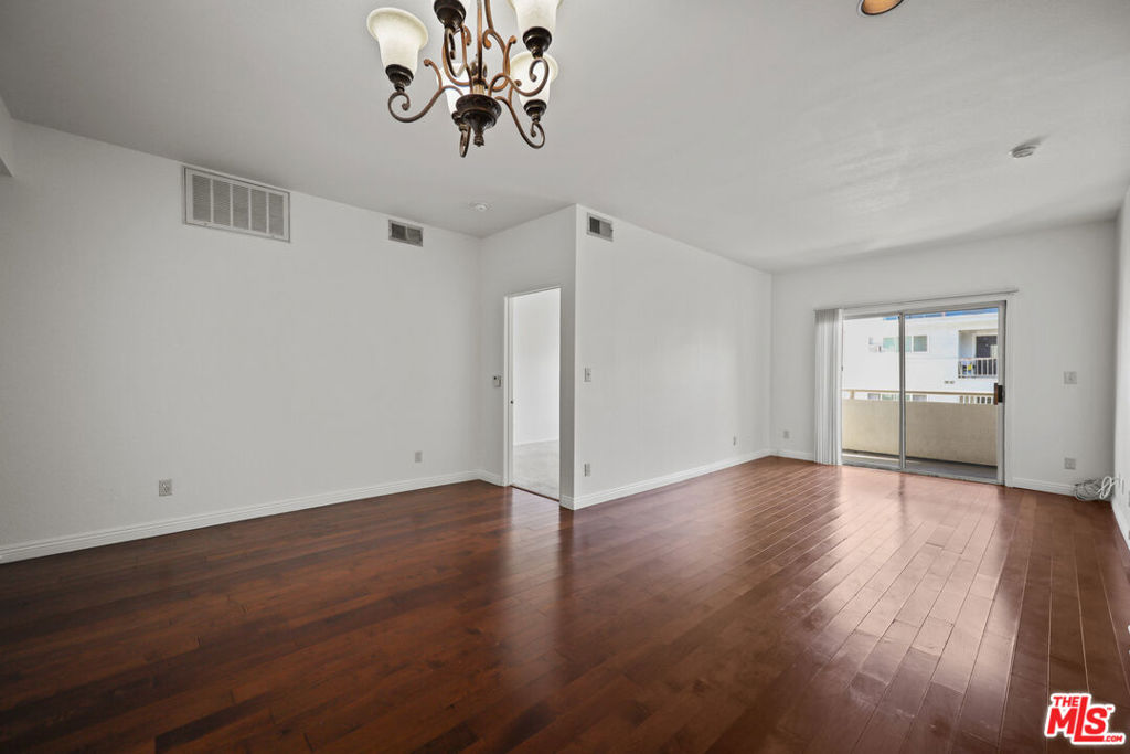 111 S Croft Avenue 103