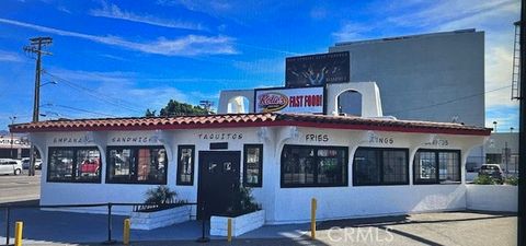 Photo of 5568 Lankershim Boulevard, North Hollywood, CA 91601 (MLS # CV26127840)