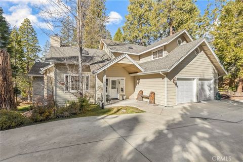 Photo of 53875 Dogwood Creek Dr, Bass Lake, CA 93604 (MLS # FR25275967)