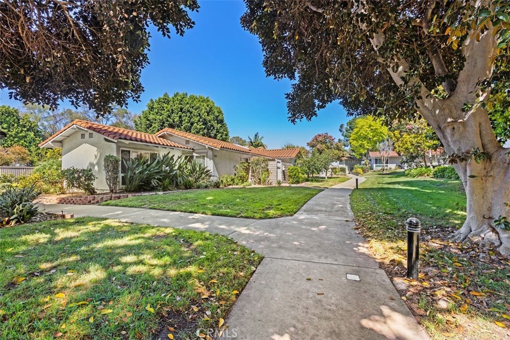 2365 Via Mariposa East C, Laguna Woods CA 92637 - Photo 24