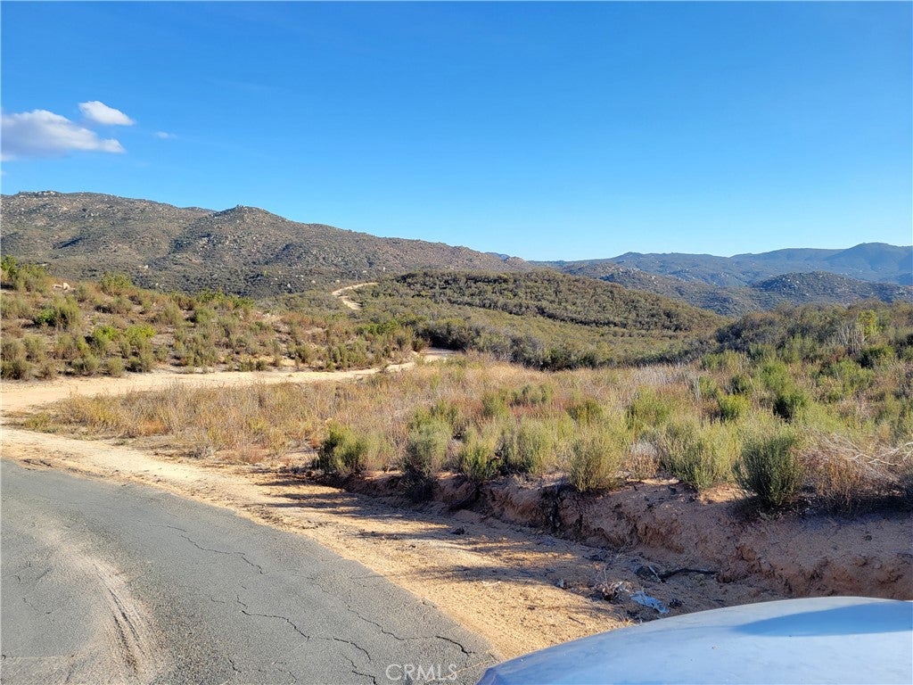 32 E Decker Canyon