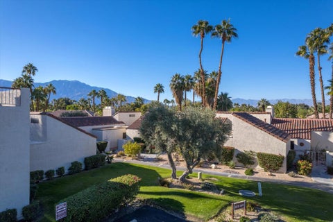 Photo of 464 Sunningdale Drive, Rancho Mirage, CA 92270 (MLS # 219150018DA)