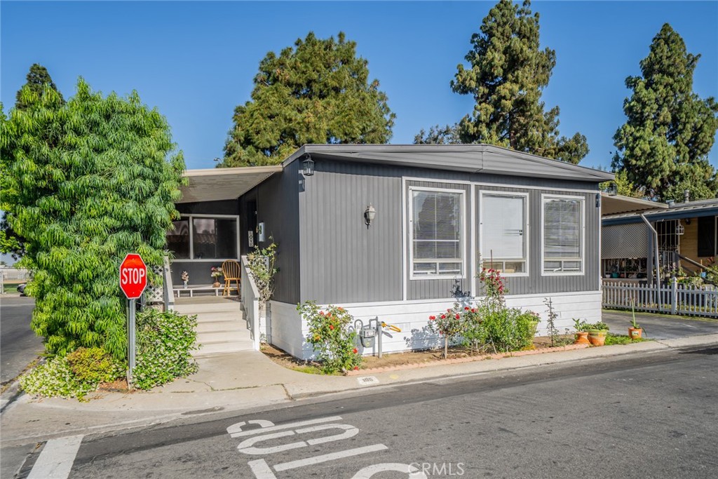 320 N Park Vista Street 105