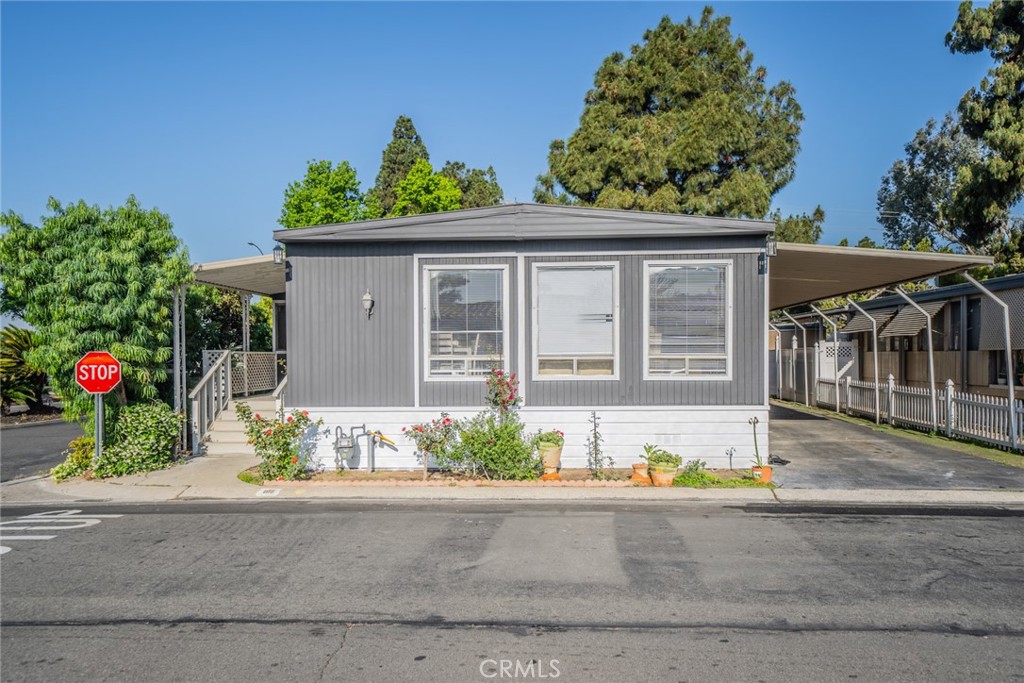 320 N Park Vista Street 105
