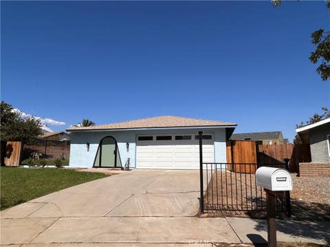 Photo of 670 Preferred Lane, Banning, CA 92220 (MLS # IG26181806)