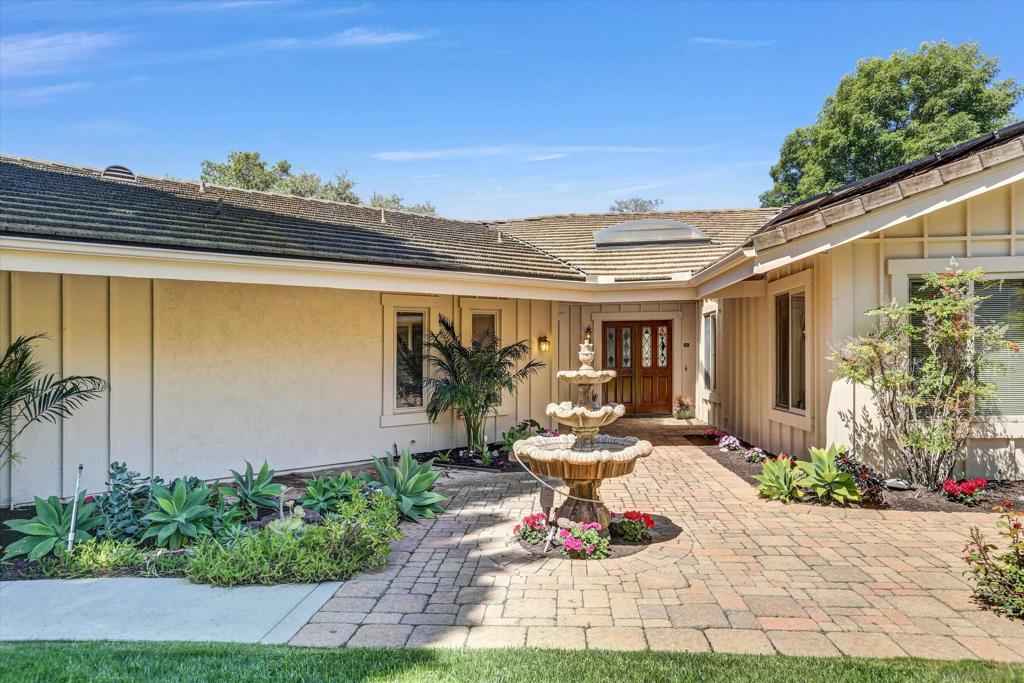 2443 Vista Lago Terrace