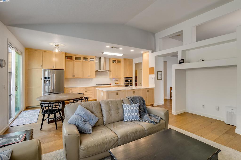 PITTSBURG - Residential