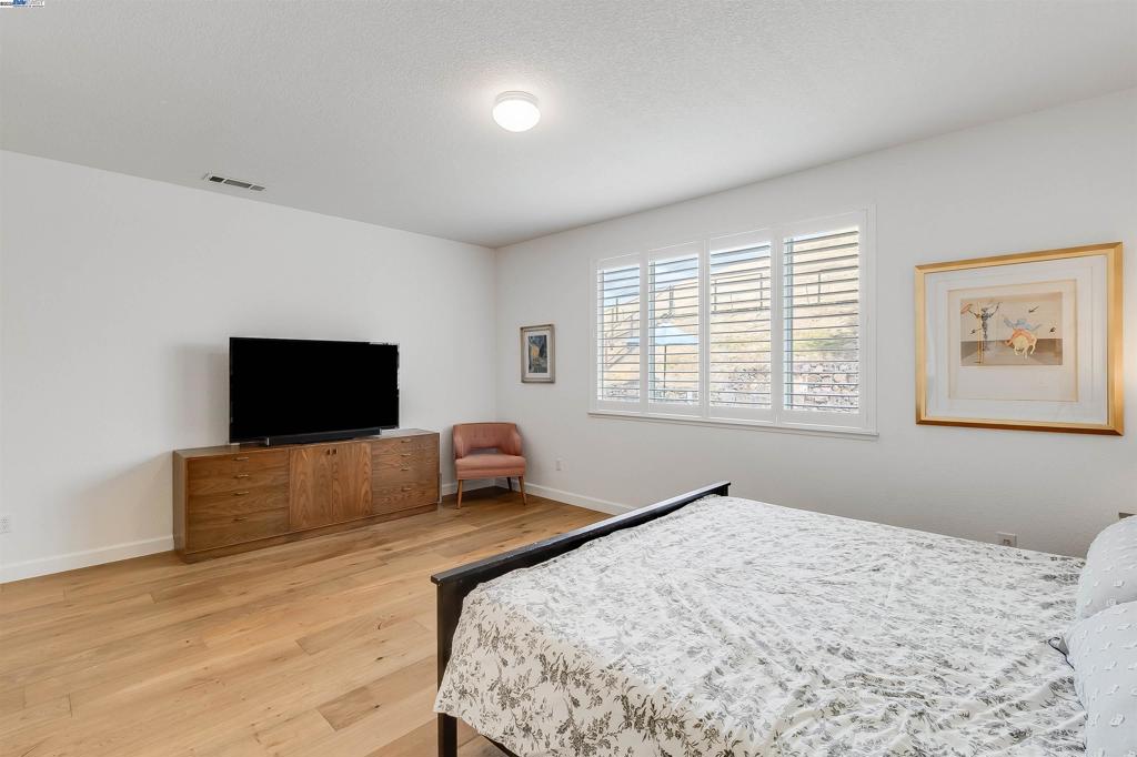 PITTSBURG - Residential