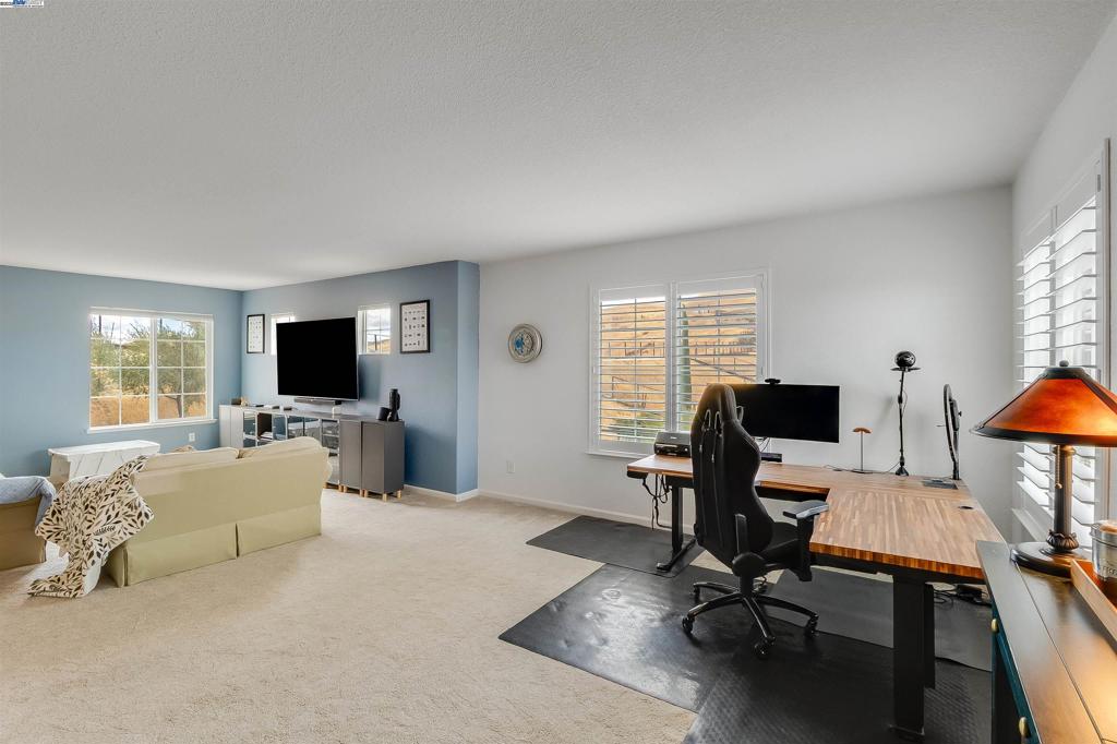 PITTSBURG - Residential