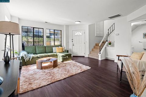 Photo of 1001 Devonwood, Hercules, CA 94547 (MLS # 41129396)