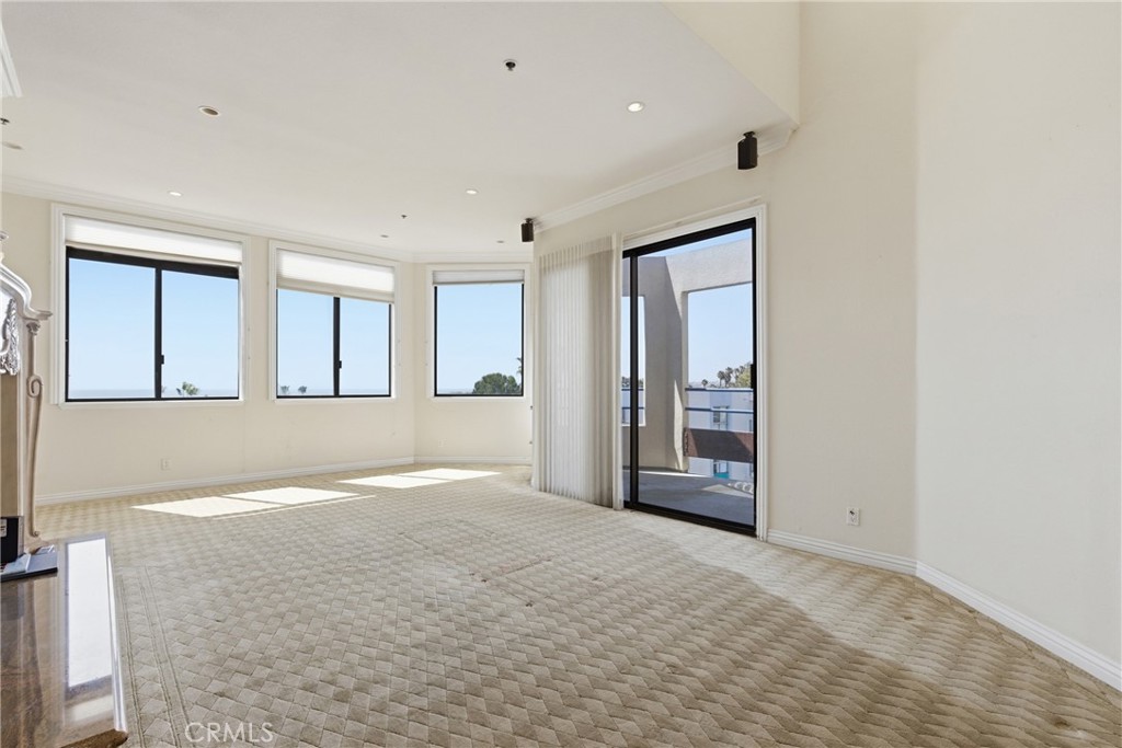 510 The Village 409