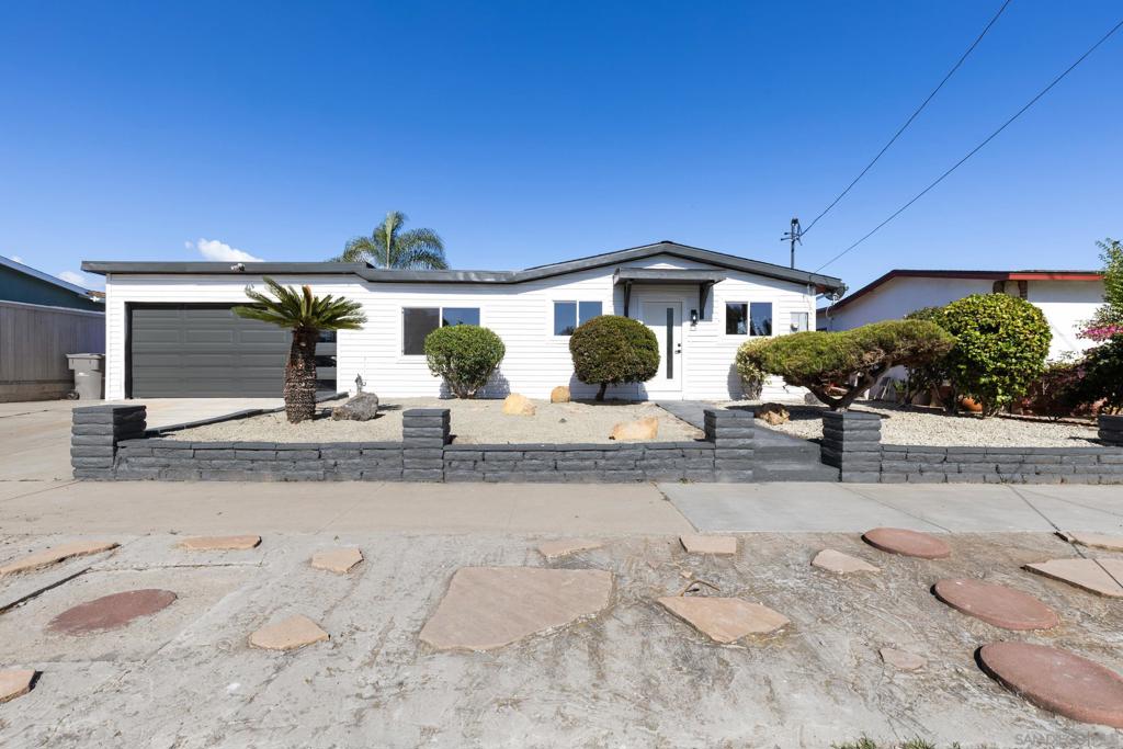 2846 Cedar Rd RD, Oceanside CA 92056