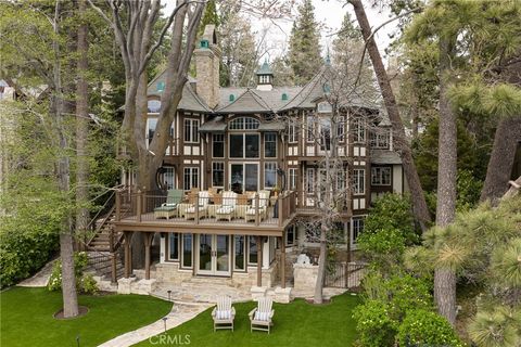 Photo of 28089 Point Hamiltair Ln, Lake Arrowhead, CA 92352 (MLS # IG26077151)