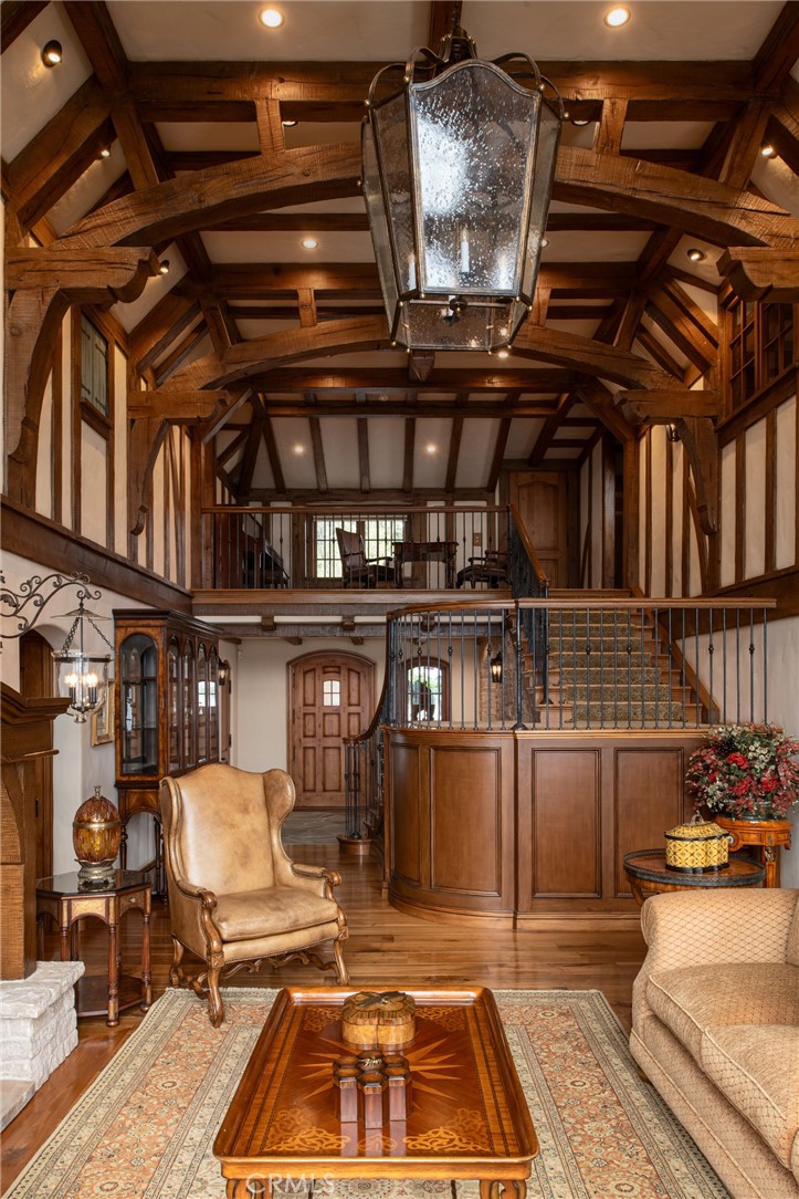 28089 Point Hamiltair