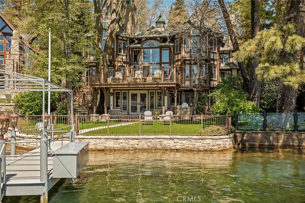 28089 Point Hamiltair