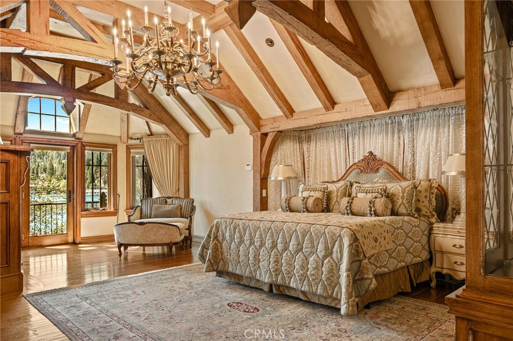 28089 Point Hamiltair