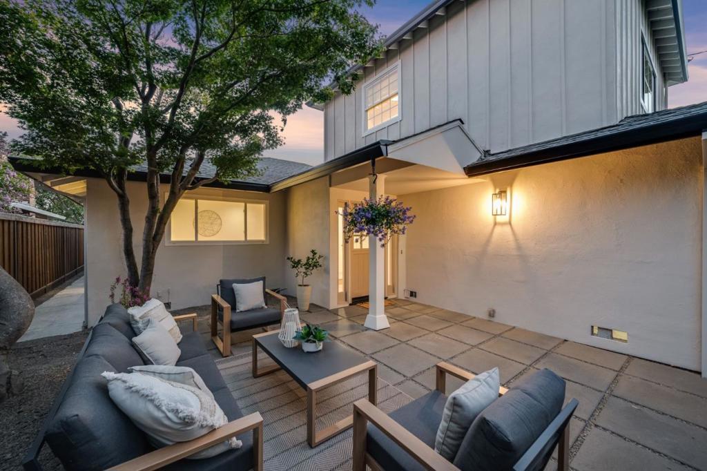 1218 Sanchez Way