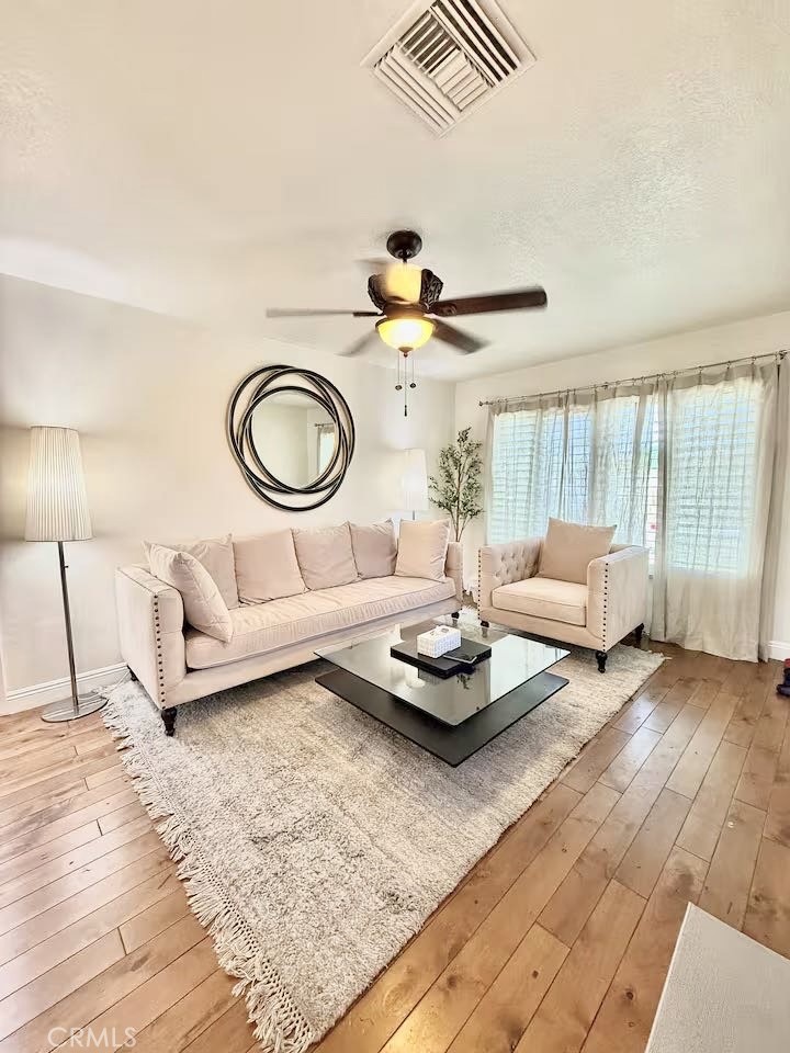 150 E Floral
