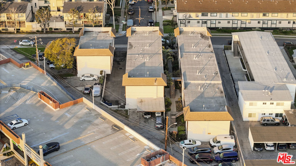 17226 Grevillea Avenue