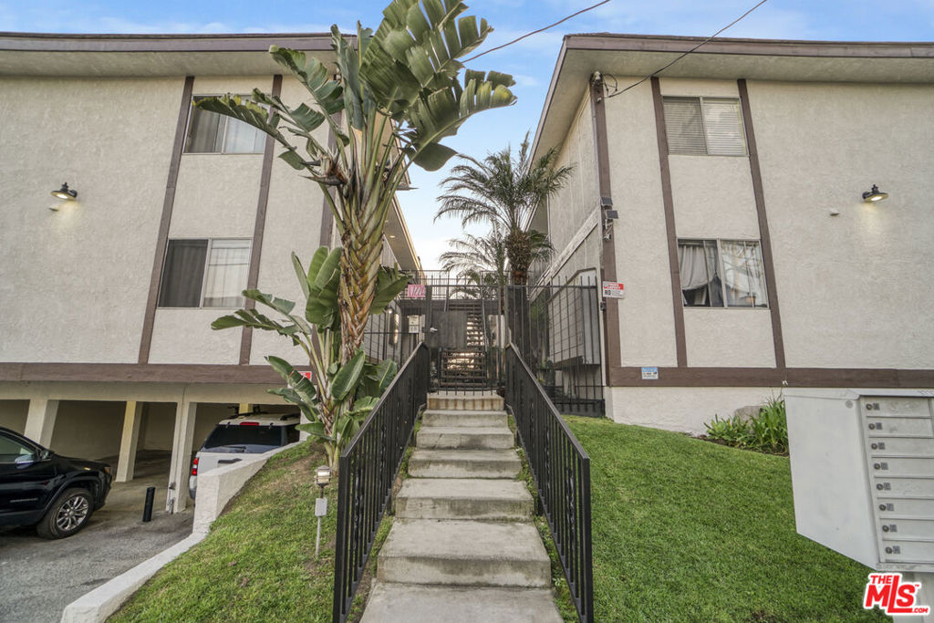 17226 Grevillea Avenue