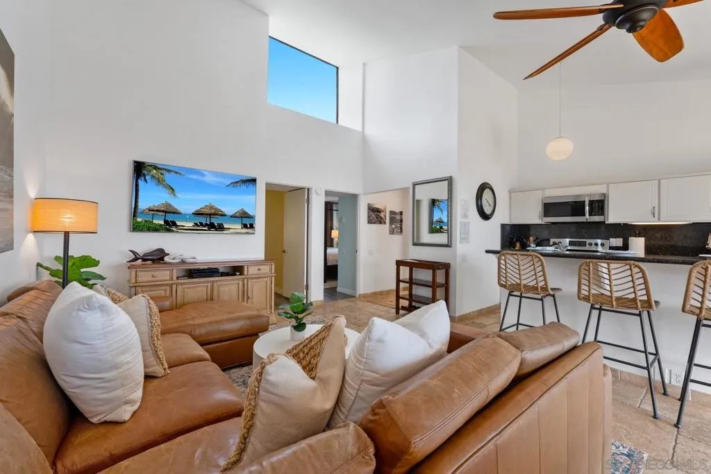 La Jolla, California 92037, United States, ,Residential,Active,167117