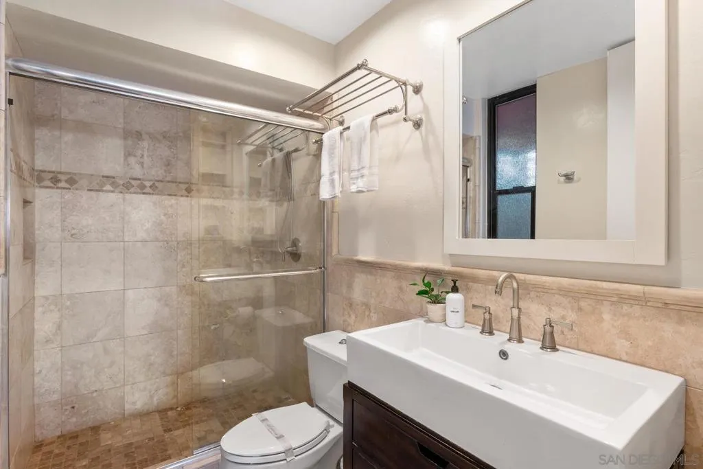 La Jolla, California 92037, United States, ,Residential,Active,167117