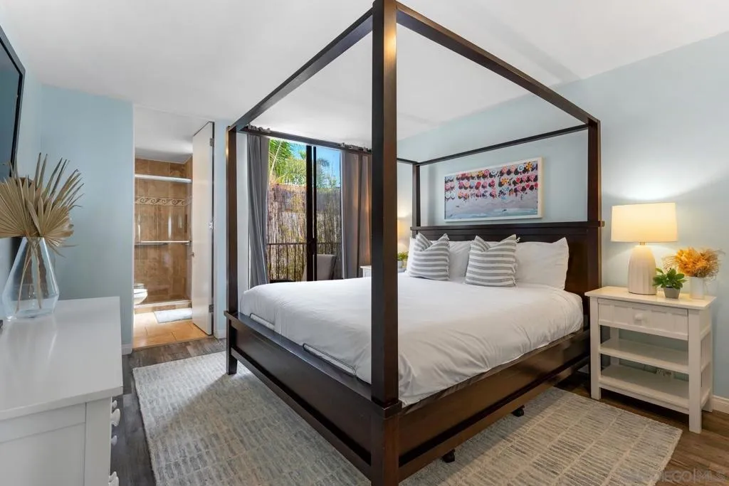 La Jolla, California 92037, United States, ,Residential,Active,167117