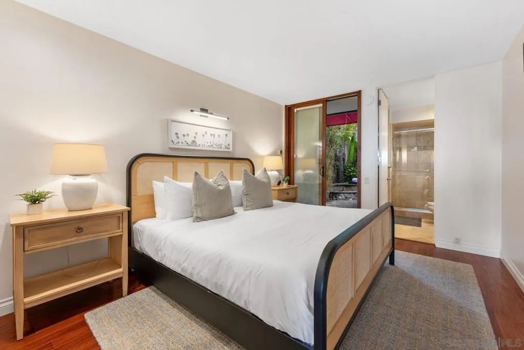 La Jolla, California 92037, United States, ,Residential,Active,167117