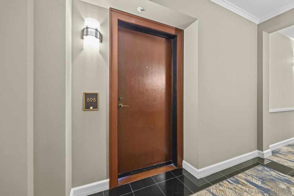 500 W Harbor Dr 808