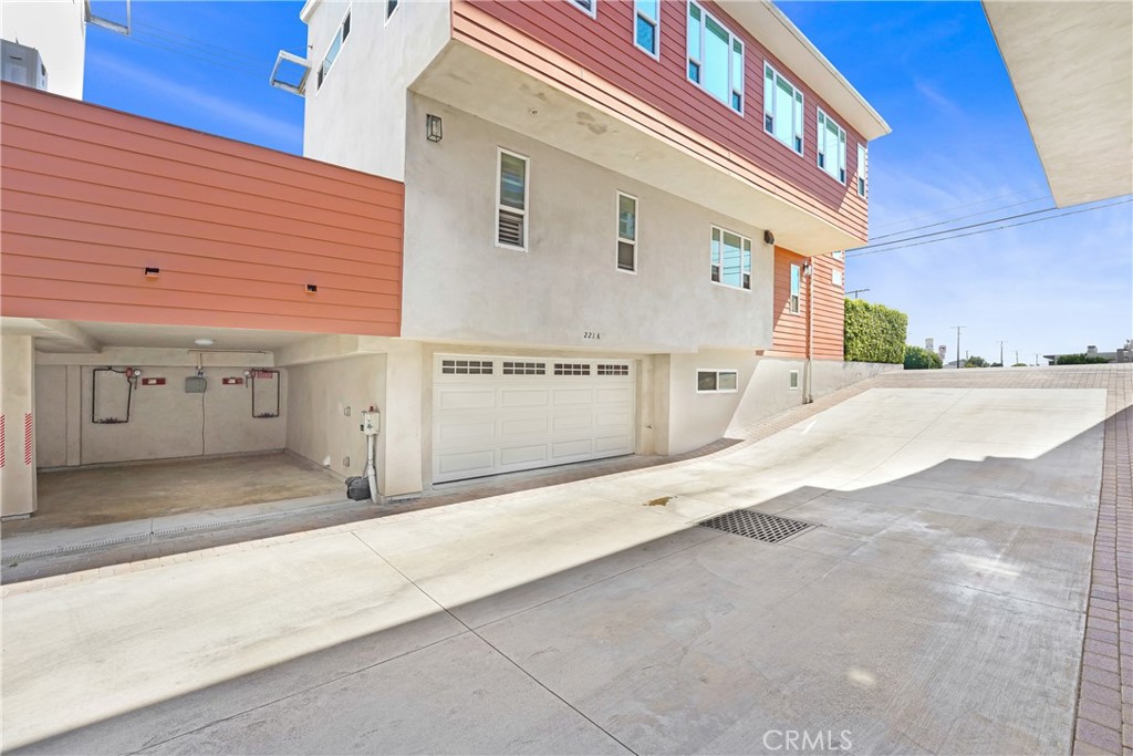 221 S New A