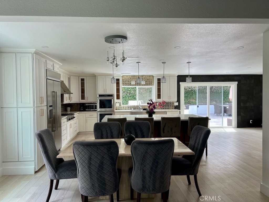 3303 Sawtooth Court