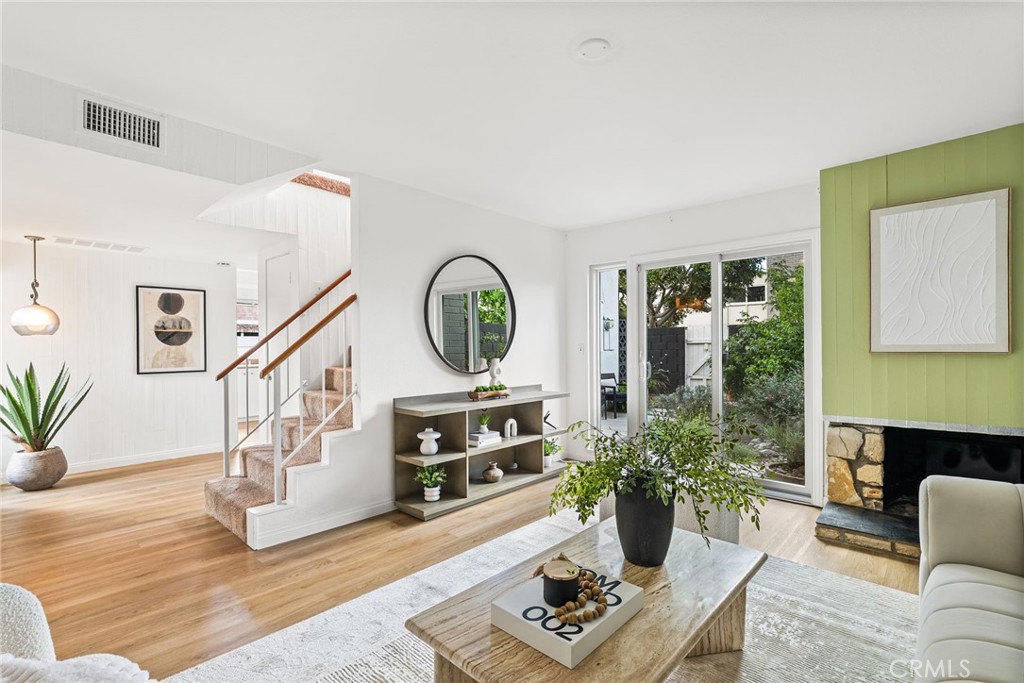 365 Monte Vista Avenue