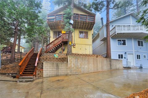 Photo of 26241 Boulder Lane, Twin Peaks, CA 92391 (MLS # IG26085030)
