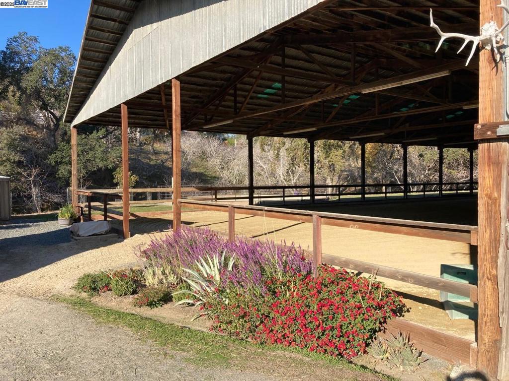 NORTH GATE - Residential