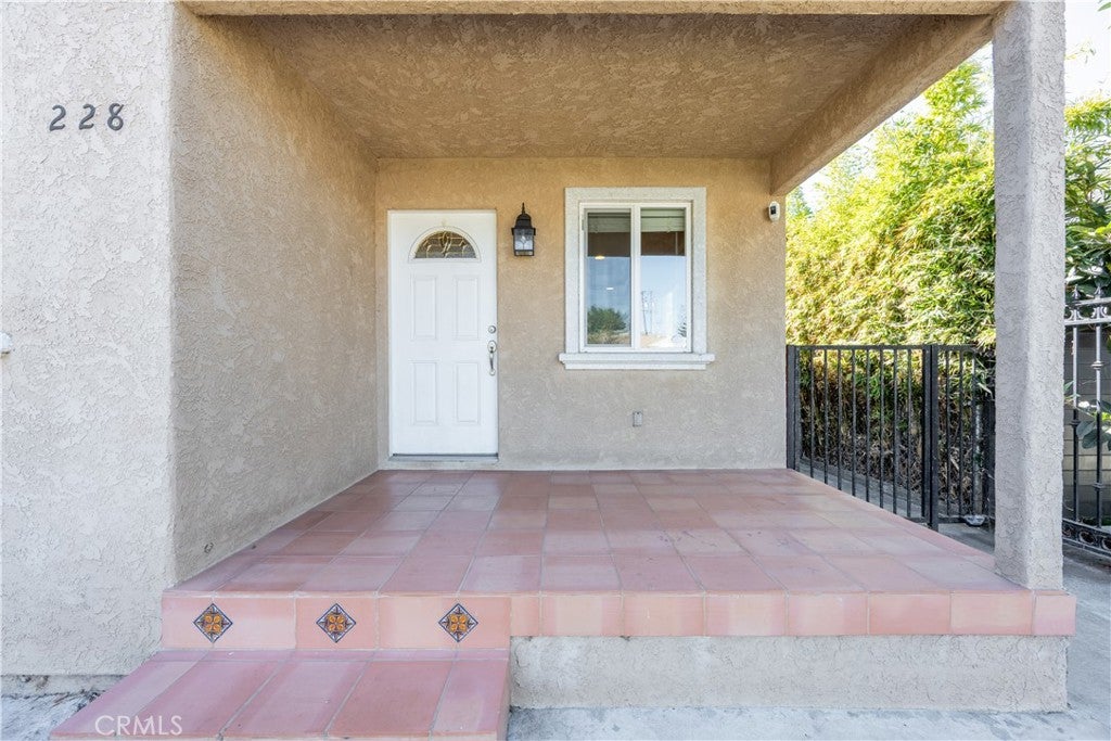 228 N Alexander Avenue