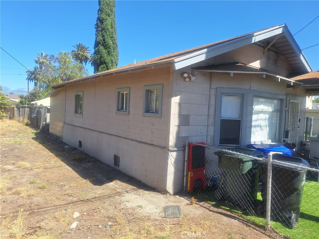 Photo 1 of 12 — 669 N Crescent, San Bernardino, CA 92410