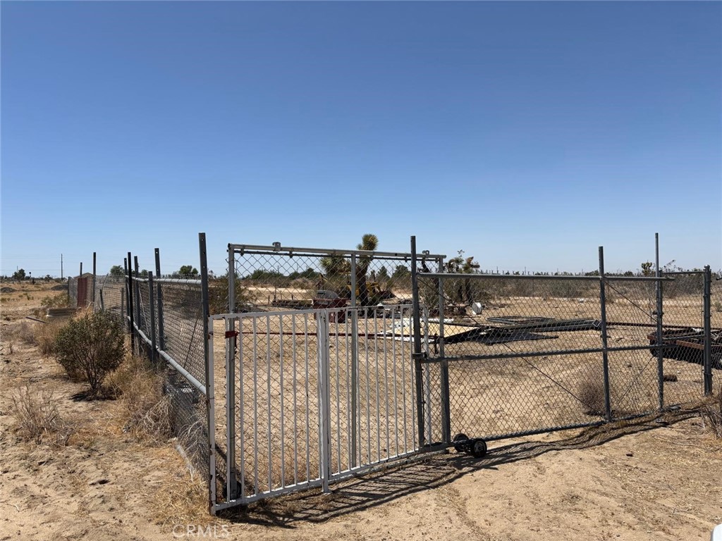 Opportunity Knocks in Phelan! With water Meter in the lot.
Take advantage of this incredible 7.5-acre land located in the heart of Phelan, California, a growing High Desert community full of potential and development. This flat, usable lot offers water and electricity available on site—ready for your dream project, whether it’s building a custom home, ranch, or investment property.
Just 10 minutes from Hwy 138 and 15 minutes from the 15 Freeway North, you'll have convenient access to nearby cities while still enjoying the peace and privacy of rural living.
Even more exciting, a new Amazon distribution center is under construction just 10 minutes away, adding tremendous value and job growth to the area. As Phelan continues to expand, land like this becomes harder to find and more valuable every day.
Don’t miss your chance to invest in the future of Phelan. This is the perfect time to secure your own piece of land in a developing region—schedule your visit today!