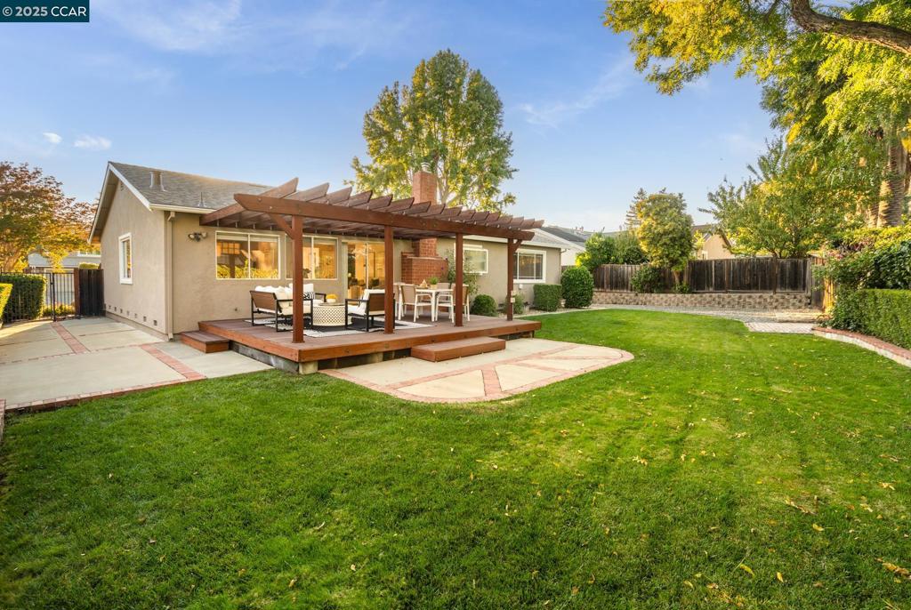 TWIN CREEK - Residential